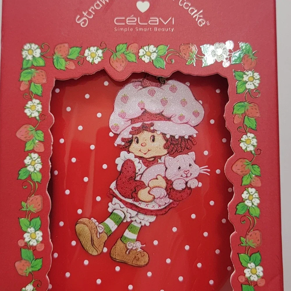 NEW STRAWBERRY SHORTCAKE By Celavi ‎ Red Florals DETANGLING HAIR BRUSH